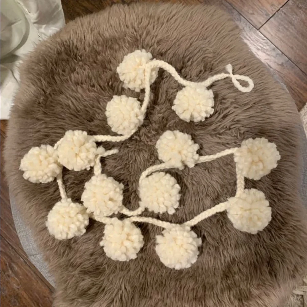 Pom Pom Garland